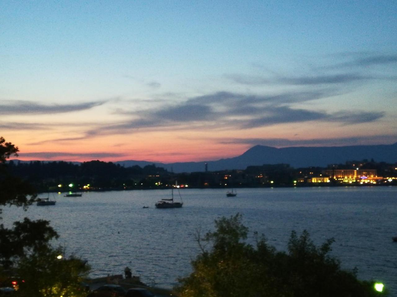 Garitsa Bay Apartment Corfu  Exterior photo